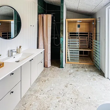 Σπίτι διακοπών Lovely In With Sauna *